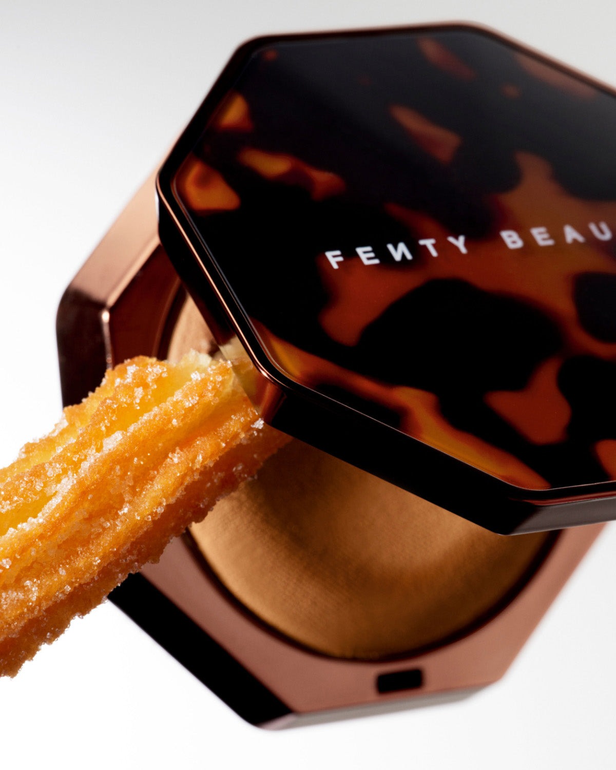 Sun Stalk’r Soufflé Pressed Mousse Cream Bronzer — Churro Twist