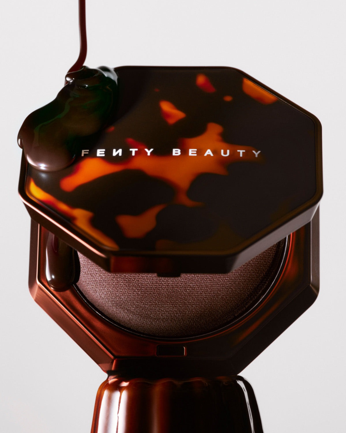 Sun Stalk’r Soufflé Pressed Mousse Cream Bronzer — Brown Butt’r