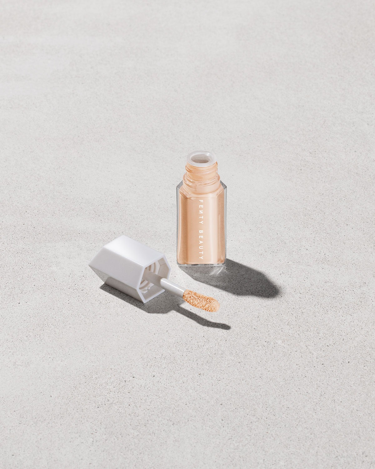 We're Even Hydrating Longwear Concealer — 200C